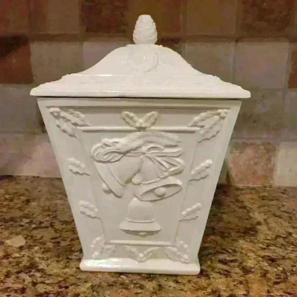 Embossed Holiday Covered Jar - Picture 1 of 8